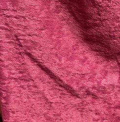#1168 Hembold Magenta Viscose 4mm Pile F(1/4)