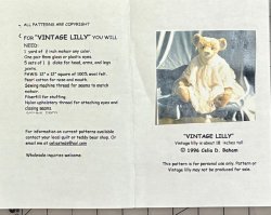#3121 \"Vintage Lilly\" 18\" Bear Pattern